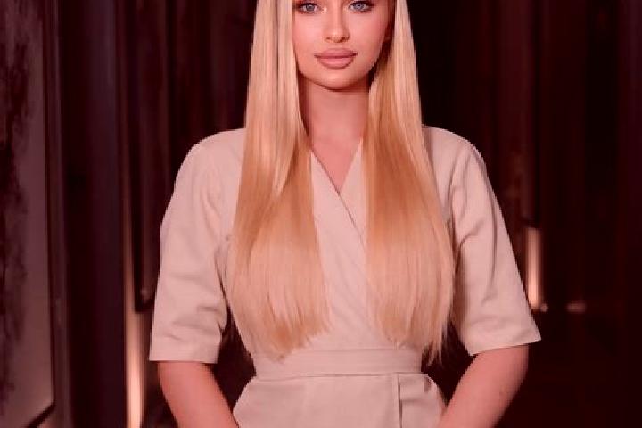 Nova, 23, a dark blonde amber-eyed caribbean companion based in Goezra. Offering Tantra, Erotic Massage, Striptease, Massage, OWO. Available for incall and o...