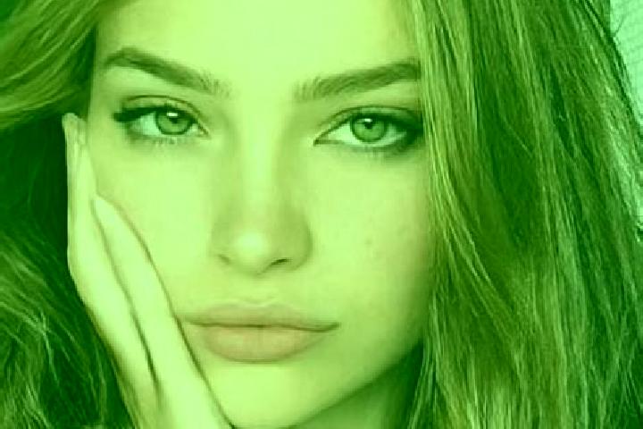 Nova, 23, a dark blonde hazel-eyed slavic companion based in Locharbriggs. Offering GFE, CIM, Couples. Available for incall and outcall, day and evening dates.