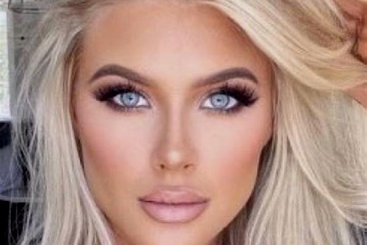 Nova, 23, a platinum blonde grey-eyed mixed companion based in Enguidanos. Offering Tantra, Striptease, Dinner Date, OWO. Available for incall and outcall, o...