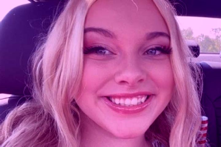 Nova, 23 — Escort in East Bernstadt, United States