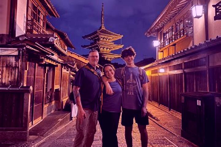 Nova, 23 — Escort in Gion, Japan