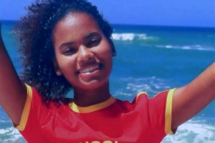 Nova, 23 — Escort in Muinha, Angola