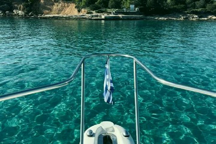 Nova, 23 — Escort in Papagou, Greece