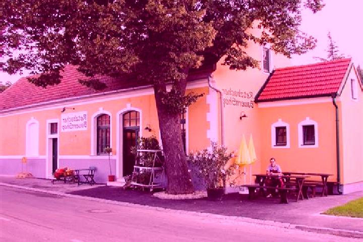 Nova, 23 — Escort in Unterretzbach, Austria
