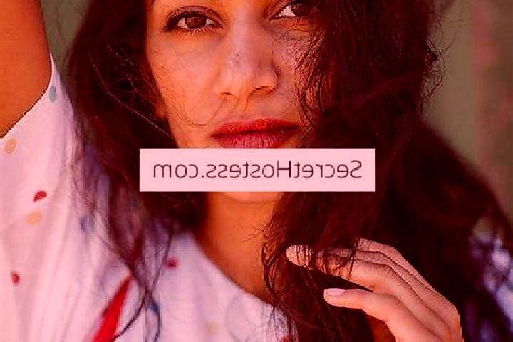 Nova, 24, a black dark-eyed indian companion based in Kalappatti. Offering Duos, Girlfriend Experience, Striptease, Travel Companion. Available for incall an...