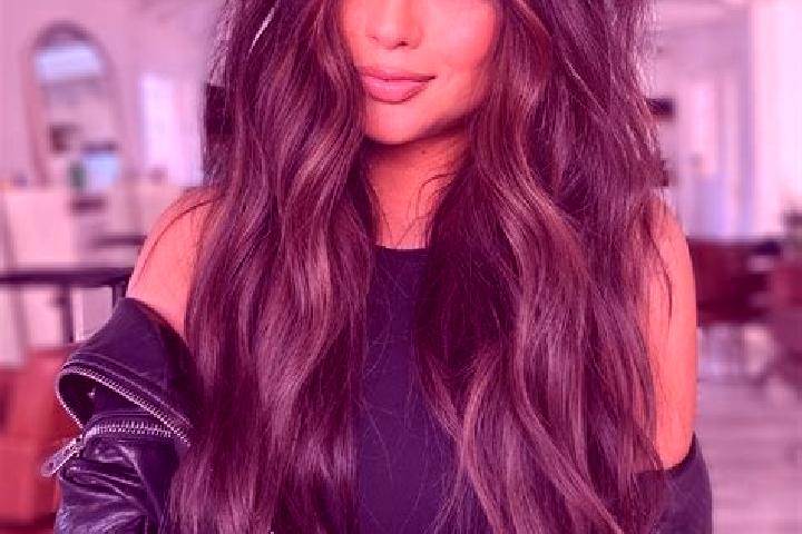 Nova, 24, a brunette dark-eyed caucasian companion based in Mangas. Offering Fetish, Party Girl, Tantra. Available for incall and outcall, overnight bookings...
