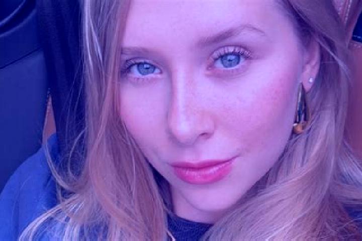 Nova, 24 — Escort in Conceicao das Alagoas, Brazil