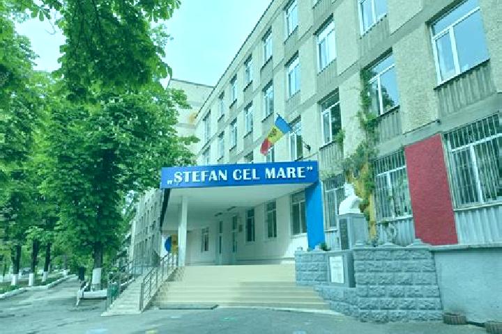 Nova, 24 — Escort in Stefan Cel Mare, Romania