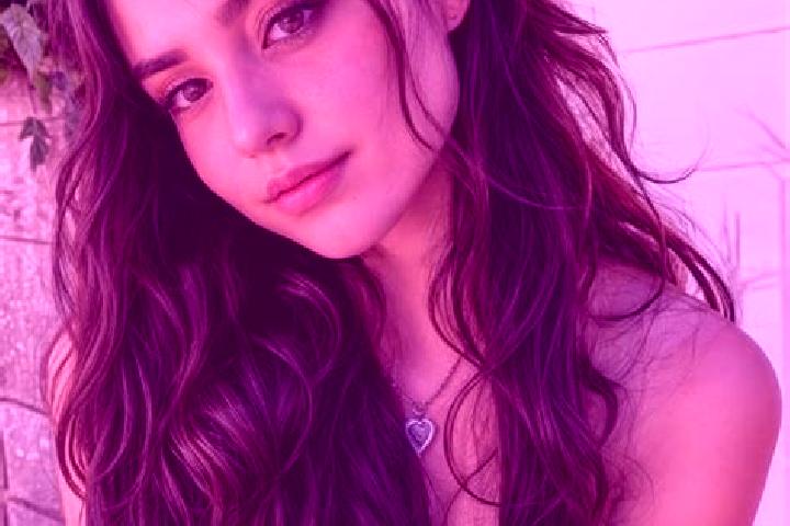 Nova, 25, a auburn hazel-eyed middle eastern companion based in Daiyao. Offering GFE, Duos, Domination, Erotic Massage. Available for incall and outcall, ove...