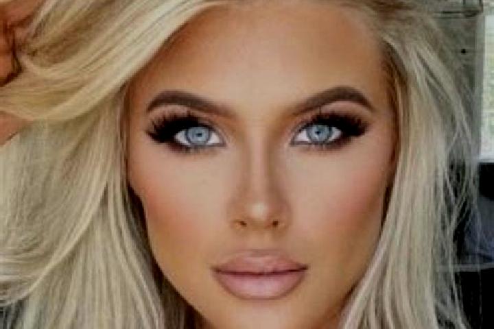 Nova, 25, a platinum blonde amber-eyed european companion based in Chacoaco. Offering Couples, OWO, Fetish, Tantra. Available for incall and outcall, overnig...