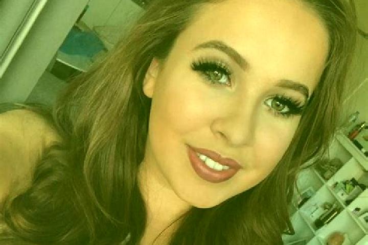 Nova, 25, a red grey-eyed european companion based in Hohenroth. Offering Fetish, Prostate Massage, Girlfriend Experience, GFE, Couples. Available for incall...