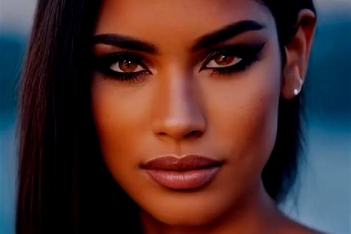 Nova, 25, a red grey-eyed latina companion based in Matigara. Offering 69, Erotic Massage, Duos. Available for incall and outcall, overnight bookings available.