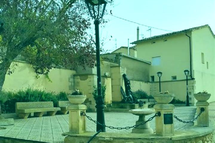 Nova, 25 — Escort in Manzanares de Rioja, Spain
