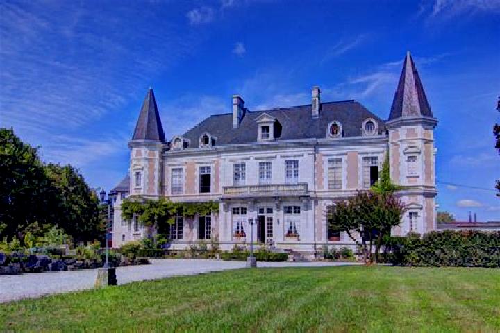 Nova, 25 — Escort in Navarrenx, France