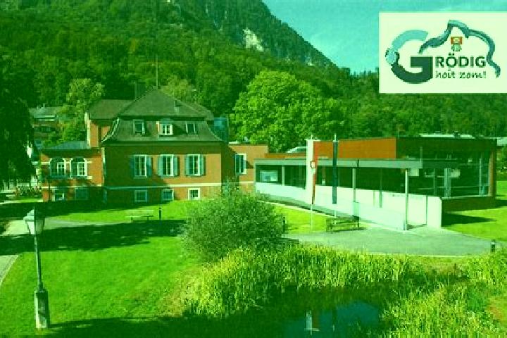 Nova, 25 — Escort in Taxach, Austria