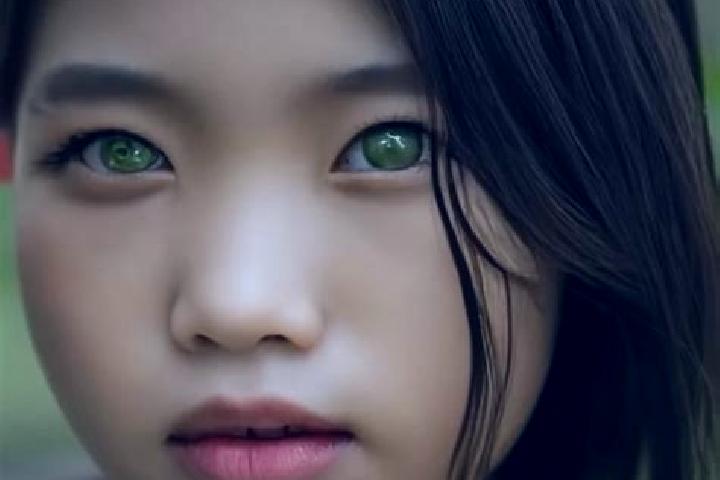 Nova, 26, a auburn green-eyed asian companion based in Sanctuary Point. Offering Prostate Massage, Domination, Roleplay, BDSM. Available for incall and outca...