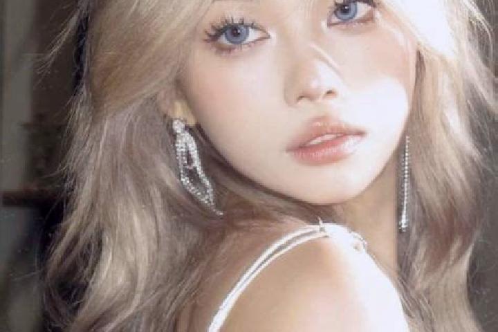 Nova, 26, a blonde blue-eyed asian companion based in High Park-Swansea. Offering Couples, BDSM, Duos. Available for incall and outcall, overnight bookings a...