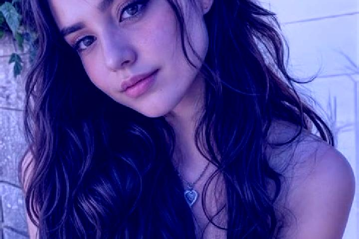 Nova, 26, a dark blonde hazel-eyed middle eastern companion based in Obervellach. Offering Massage, Couples, Erotic Massage, Roleplay. Available for incall a...