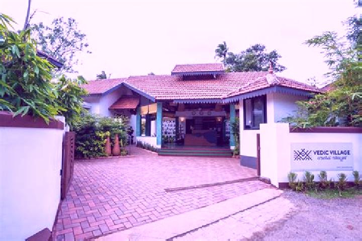 Nova, 26 — Escort in Kodungallur, India