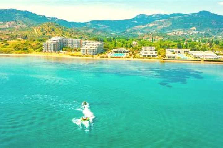Nova, 26 — Escort in OEzdere, Turkey