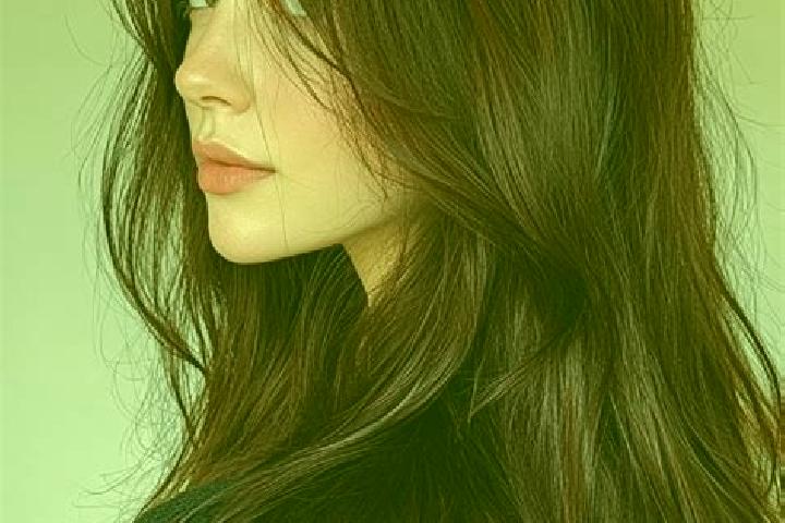 Nova, 27, a auburn brown-eyed caucasian companion based in Oberbalm. Offering Striptease, CIM, Erotic Massage. Available for incall and outcall, overnight bo...