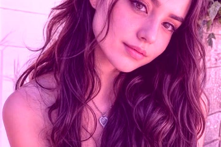 Nova, 27, a auburn brown-eyed middle eastern companion based in Henrietta. Offering Party Girl, Girlfriend Experience, Roleplay, Dinner Date, Striptease. Ava...