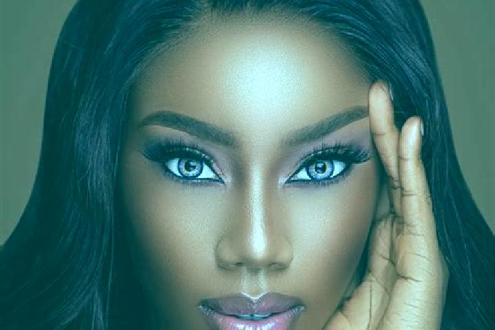 Nova, 27, a brunette blue-eyed ebony companion based in Takashimadaira. Offering Fetish, Striptease, Tantra, Domination, Girlfriend Experience. Available for...