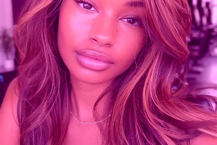 Nova, 27, a dark blonde brown-eyed mediterranean companion based in Mandaguacu. Offering Roleplay, OWO, A-Level, Party Girl, Girlfriend Experience. Available...
