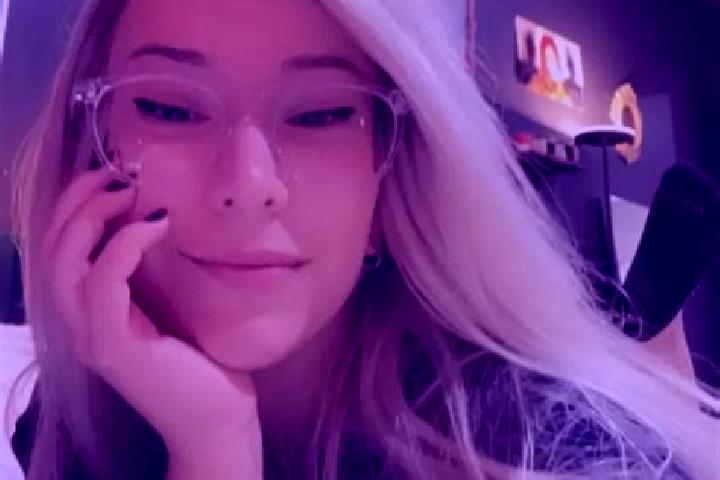 Nova, 27, a platinum blonde amber-eyed latina companion based in Sanhe. Offering A-Level, Erotic Massage, Duos, Party Girl. Available for incall and outcall,...