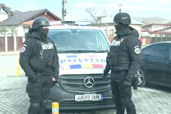 Nova, 27 — Escort in Bocsig, Romania