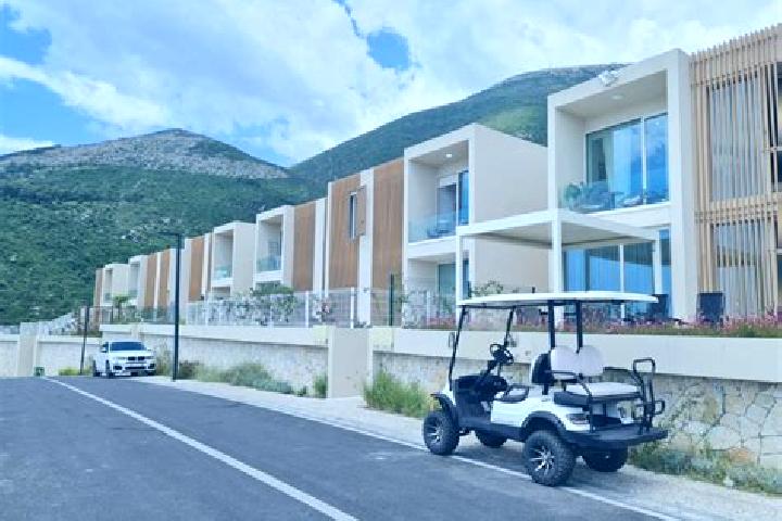 Nova, 27 — Escort in Kolsh, Albania