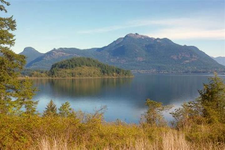 Nova, 27 — Escort in Lake Cowichan, Canada