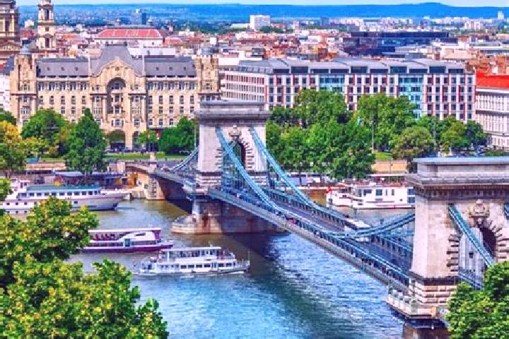 Nova, 27 — Escort in Vertesszolos, Hungary