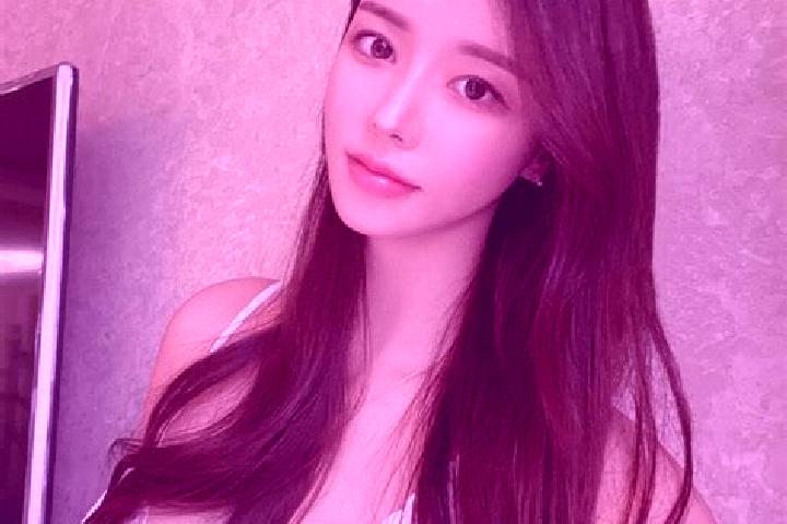 Nova, 27 — Escort in Xiaojinkou, China
