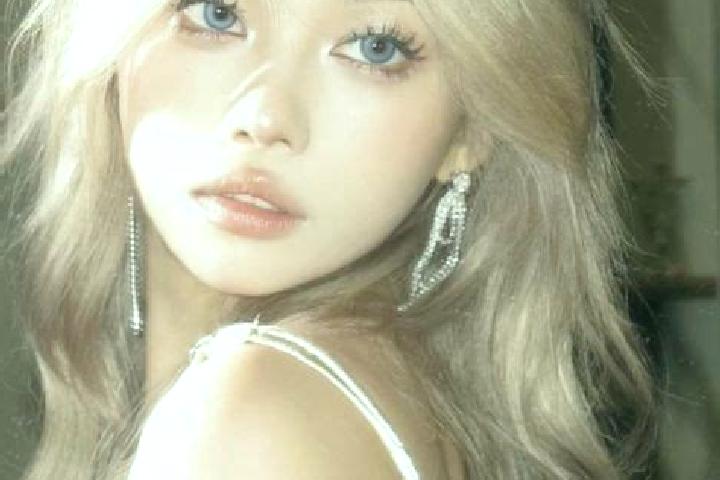 Nova, 28, a blonde brown-eyed asian companion based in Barc. Offering Girlfriend Experience, Roleplay, Overnight. Available for incall and outcall, day and e...