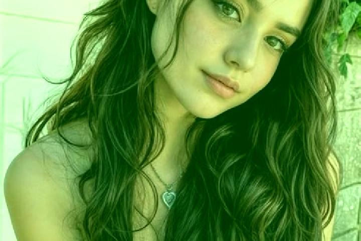 Nova, 28, a chestnut hazel-eyed middle eastern companion based in Qarabaldir. Offering Deep French Kissing, Dinner Date, Massage, Erotic Massage, Roleplay. A...