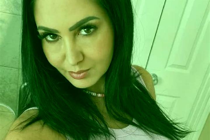 Nova, 28, a dark blonde dark-eyed latina companion based in Stepne. Offering Fetish, Massage, A-Level. Available for incall and outcall, overnight bookings a...