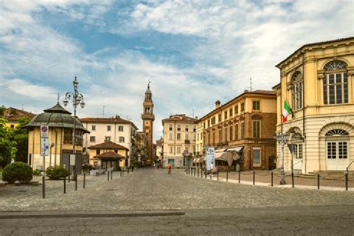 Nova, 28 — Escort in Casale Monferrato, Italy