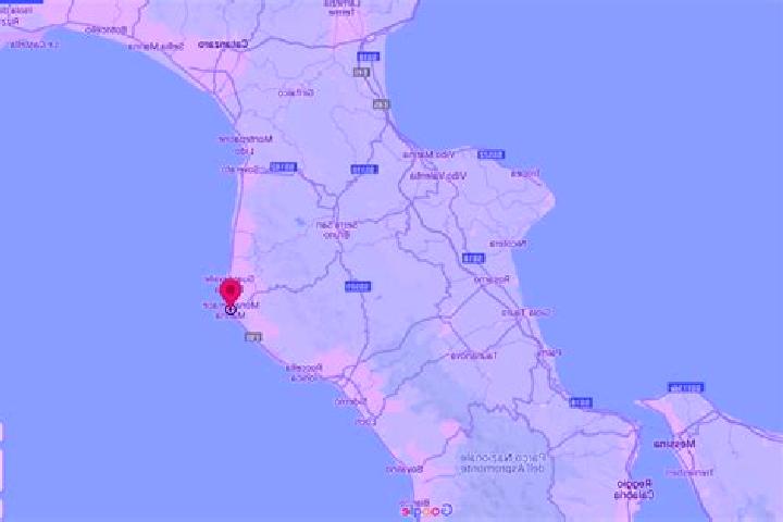 Nova, 28 — Escort in Monasterace Marina, Italy