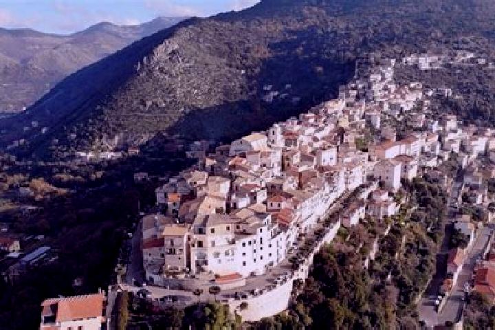 Nova, 28 — Escort in Monte San Biagio, Italy
