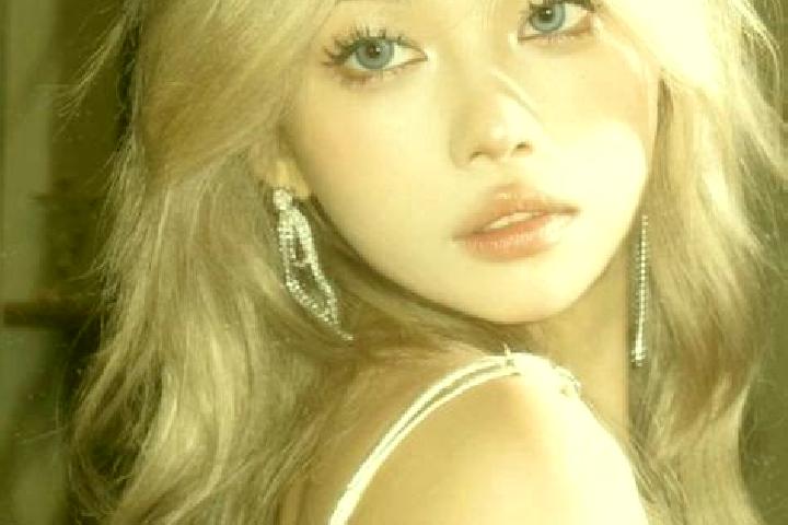 Nova, 29, a blonde dark-eyed asian companion based in Paraibano. Offering Roleplay, Overnight, Fetish, OWO. Available for incall and outcall, day and evening...