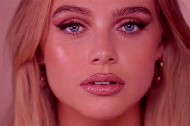 Nova, 29, a platinum blonde blue-eyed caribbean companion based in Mosoaia. Offering Deep French Kissing, Striptease, Dinner Date, Erotic Massage. Available ...