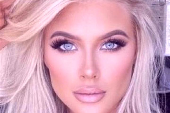 Nova, 29, a platinum blonde hazel-eyed latina companion based in Macusani. Offering CIM, Tantra, Dinner Date. Available for incall and outcall, overnight boo...
