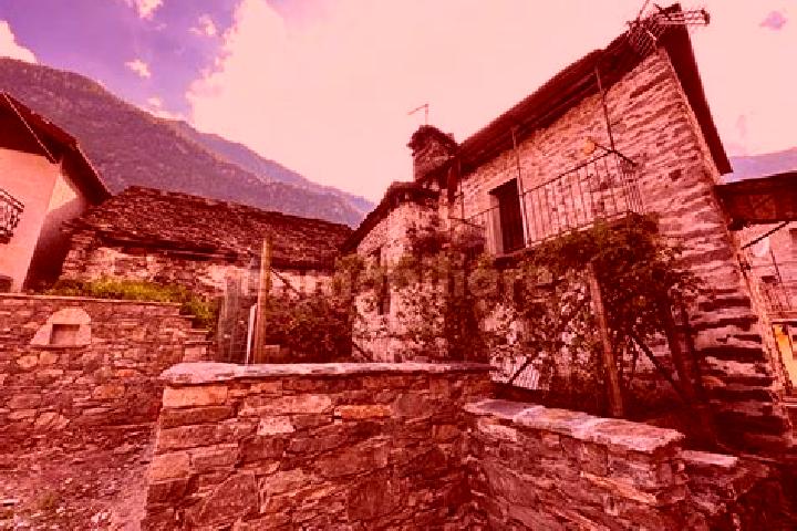 Nova, 29 — Escort in Antrona Schieranco, Italy