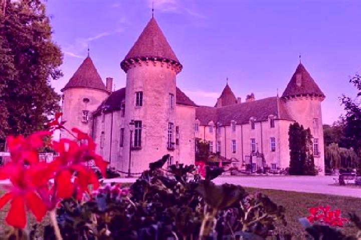 Nova, 29 — Escort in Montagny-les-Beaune, France