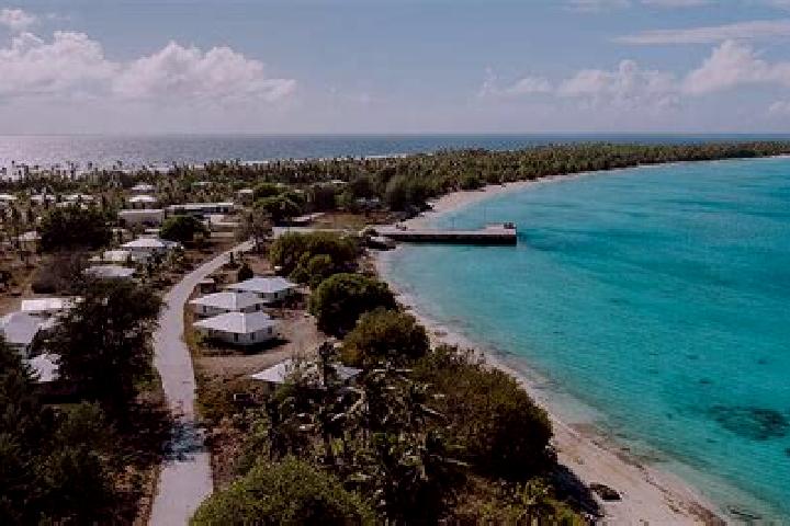 Nova, 29 — Escort in Rongelap, Marshall Islands