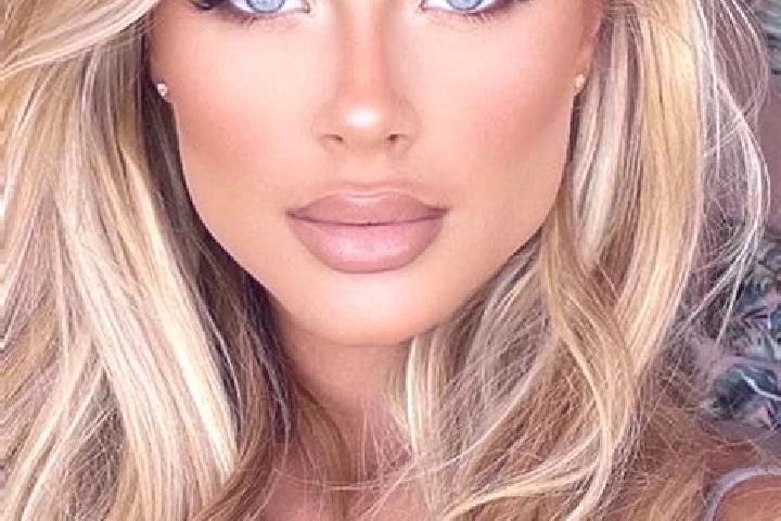 Nova, 30, a blonde blue-eyed latina companion based in Mazaricos. Offering Couples, Tantra, Striptease. Available for incall and outcall, day and evening dates.