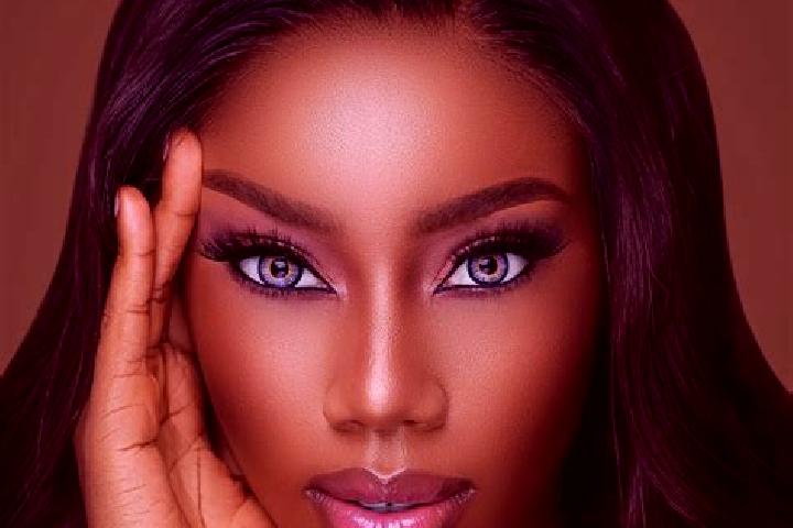 Nova, 30, a chestnut blue-eyed ebony companion based in Fonte Lima. Offering Tantra, CIM, Overnight, Duos, Prostate Massage. Available for incall and outcall...