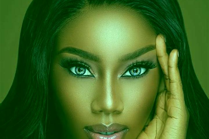 Nova, 30, a chestnut blue-eyed ebony companion based in Sainte-Seve. Offering Erotic Massage, 69, Couples, CIM. Available for incall and outcall, day and eve...