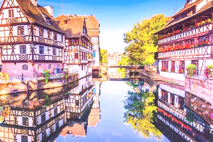 Nova, 30 — Escort in Boulleret, France